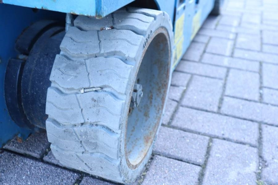 Lift u obliku makaza Genie GS1932 Electric, Working Height 7.8 m, 227kg Capac: slika 13