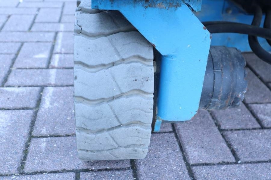 Lift u obliku makaza Genie GS1932 Electric, Working Height 7.8 m, 227kg Capac: slika 12