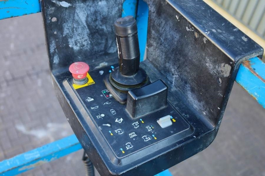 Genie GS4390 Diesel, 4x4 Drive, 15m Working Height, 680k - Lift u obliku makaza: slika 3 Genie GS4390 Diesel, 4x4 Drive, 15m Working Height, 680k - Lift u obliku makaza: slika 3