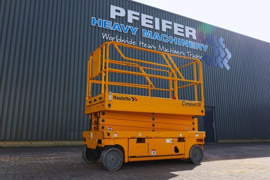 Haulotte Compact 10 Electric, 10m Working Height, 450kg Cap - Lift u obliku makaza: slika 1 Haulotte Compact 10 Electric, 10m Working Height, 450kg Cap - Lift u obliku makaza: slika 1
