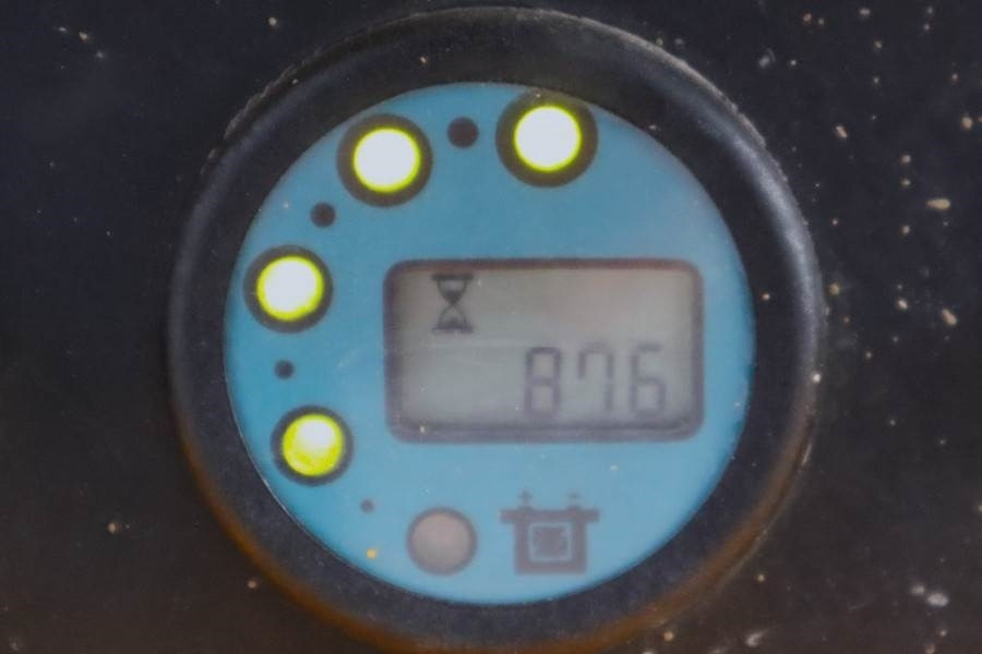 Haulotte Compact 12 Electric, 12m Working Height, 300kg Cap - Lift u obliku makaza: slika 5 Haulotte Compact 12 Electric, 12m Working Height, 300kg Cap - Lift u obliku makaza: slika 5