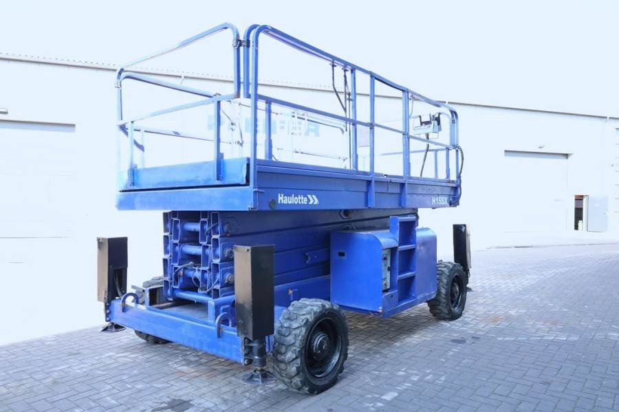 Haulotte H15SX Diesel, 4x4 Drive 15 Working Height, 500kg C - Lift u obliku makaza: slika 2 Haulotte H15SX Diesel, 4x4 Drive 15 Working Height, 500kg C - Lift u obliku makaza: slika 2