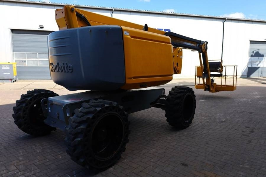Haulotte HA20RTJ Pro Diesel, 20.6 m Working Height, 12.2 m - Zglobna platforma: slika 2 Haulotte HA20RTJ Pro Diesel, 20.6 m Working Height, 12.2 m - Zglobna platforma: slika 2