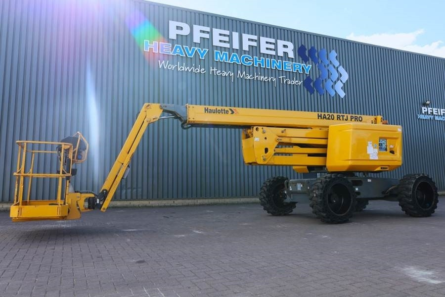 Haulotte HA20RTJ Pro Diesel, 20.6 m Working Height, 12.2 m - Zglobna platforma: slika 1 Haulotte HA20RTJ Pro Diesel, 20.6 m Working Height, 12.2 m - Zglobna platforma: slika 1