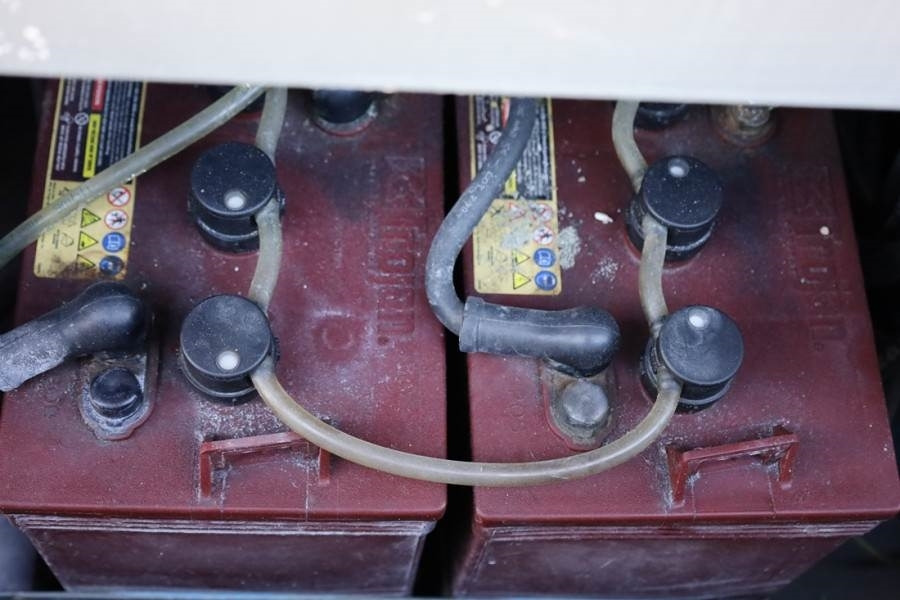 Lift u obliku makaza Holland Lift Ecostar HL-9714 Electric, 12m Working Height, 325k: slika 11 Lift u obliku makaza Holland Lift Ecostar HL-9714 Electric, 12m Working Height, 325k: slika 11