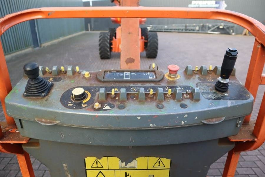 JLG 1200SJP Diesel, 38.7m Working Height, 23.5m Reach, - Zglobna platforma: slika 4 JLG 1200SJP Diesel, 38.7m Working Height, 23.5m Reach, - Zglobna platforma: slika 4