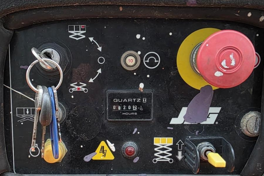 JLG M4069 Hybrid, 14.2m Working Height, 360kg Capacity - Lift u obliku makaza: slika 4 JLG M4069 Hybrid, 14.2m Working Height, 360kg Capacity - Lift u obliku makaza: slika 4