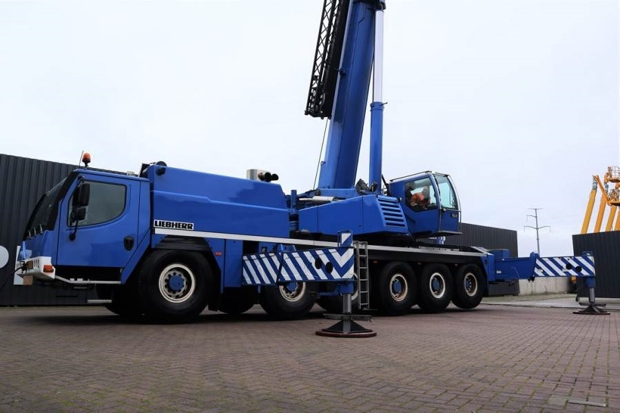 Liebherr LTM1150-6.1 Dutch Vehicle Registration, Valid Abom - Autokran za sve terene: slika 2 Liebherr LTM1150-6.1 Dutch Vehicle Registration, Valid Abom - Autokran za sve terene: slika 2