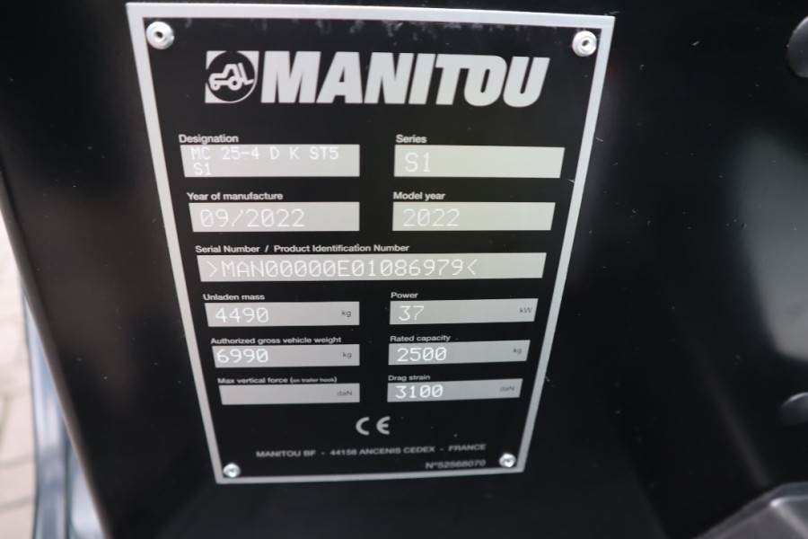 Manitou MC25-4 Valid Inspection, *Guarantee, Diesel, 4x4 D - Terenski viljuškar: slika 5 Manitou MC25-4 Valid Inspection, *Guarantee, Diesel, 4x4 D - Terenski viljuškar: slika 5