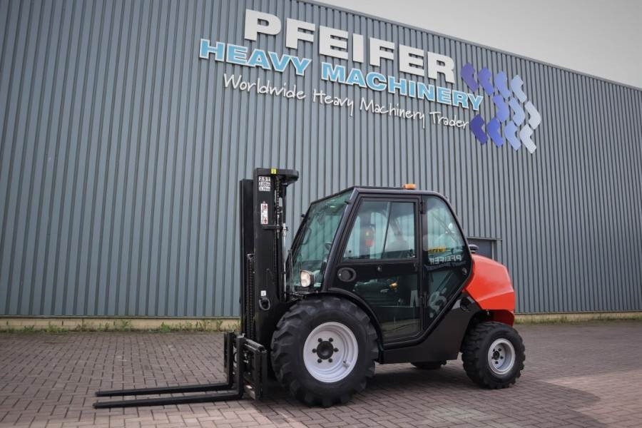 Manitou MC25-4 Valid Inspection, *Guarantee, Diesel, 4x4 D - Terenski viljuškar: slika 1 Manitou MC25-4 Valid Inspection, *Guarantee, Diesel, 4x4 D - Terenski viljuškar: slika 1