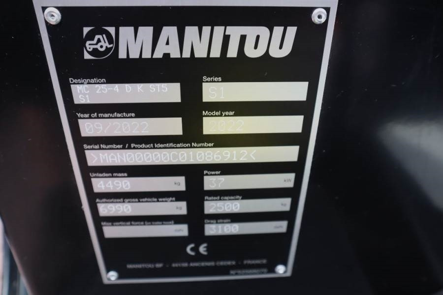 Manitou MC25-4 Valid Inspection, *Guarantee, Diesel, 4x4 D - Terenski viljuškar: slika 5 Manitou MC25-4 Valid Inspection, *Guarantee, Diesel, 4x4 D - Terenski viljuškar: slika 5