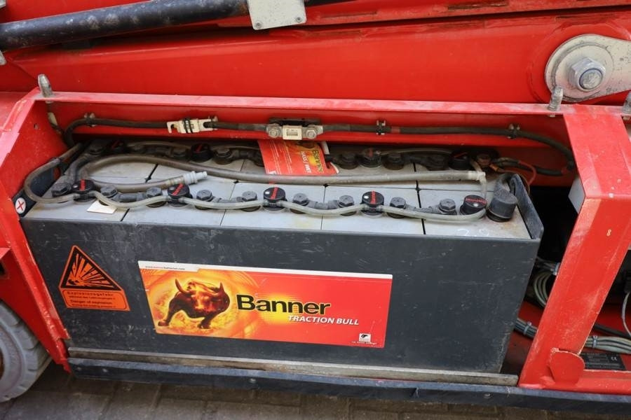 PB LIFT S151-12E Electric, 15m Working Height, 550kg - Lift u obliku makaza: slika 4 PB LIFT S151-12E Electric, 15m Working Height, 550kg - Lift u obliku makaza: slika 4