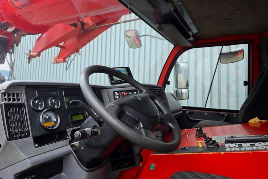 Terex AC35L Diesel, 4x4x4 Drive, 40t Capacity, 37.4m Mai - Autokran za sve terene: slika 4 Terex AC35L Diesel, 4x4x4 Drive, 40t Capacity, 37.4m Mai - Autokran za sve terene: slika 4