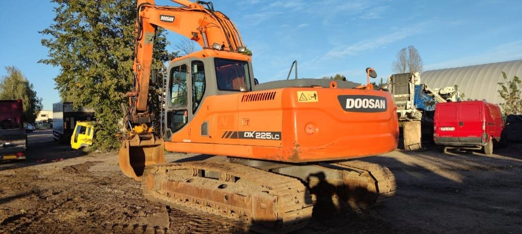 Doosan 225 LC - Bager guseničar: slika 2 Doosan 225 LC - Bager guseničar: slika 2