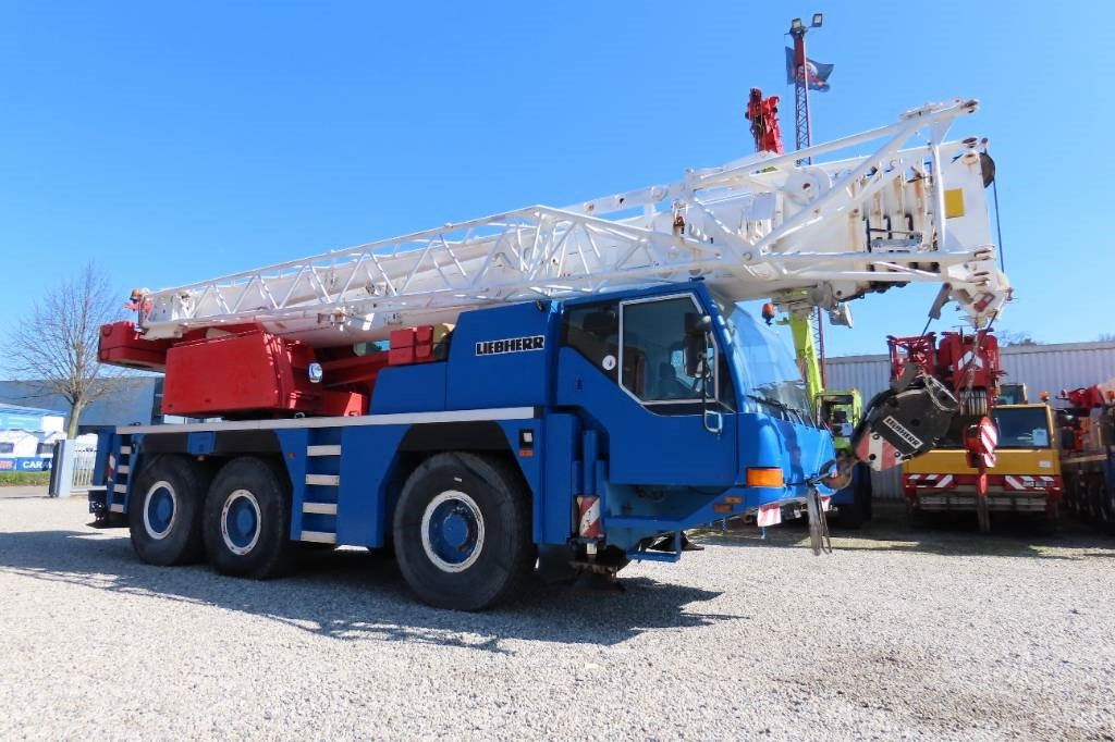 Liebherr LTM 1055-1 - Autokran za sve terene: slika 2 Liebherr LTM 1055-1 - Autokran za sve terene: slika 2