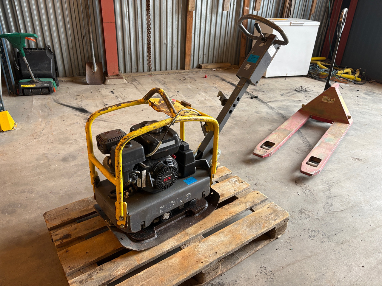 Atlas Copco LG 160 - Vibraciona ploča: slika 1 Atlas Copco LG 160 - Vibraciona ploča: slika 1