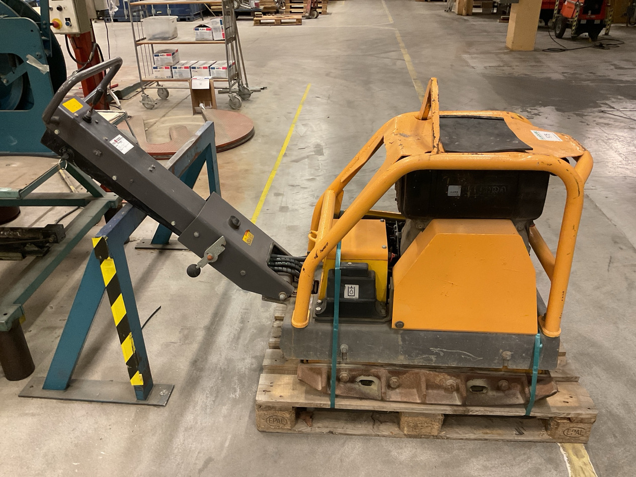 Atlas Copco LG500 - Vibraciona ploča: slika 1 Atlas Copco LG500 - Vibraciona ploča: slika 1