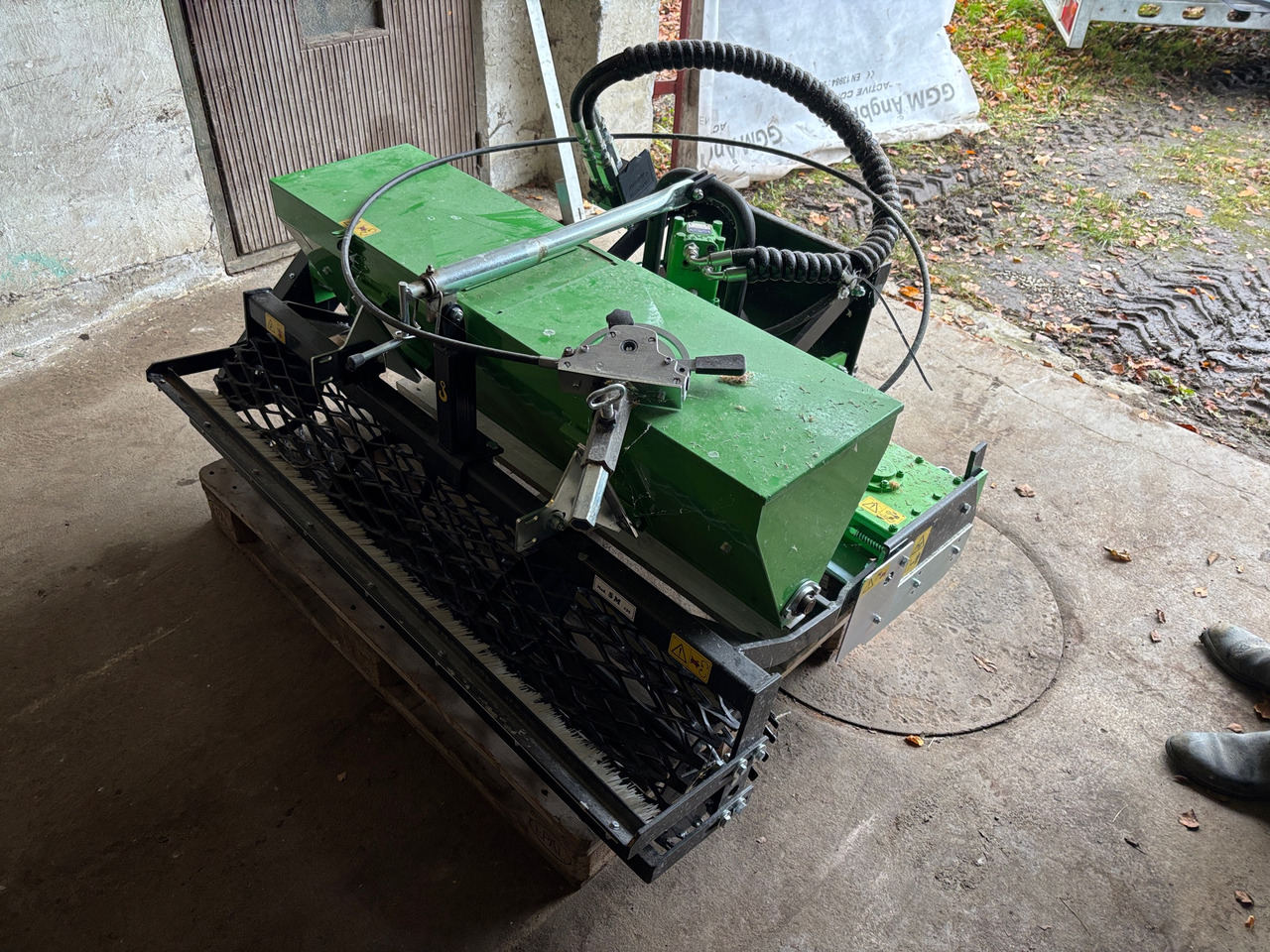 Avant MTZ135H+SM135H - Građevinska oprema: slika 1 Avant MTZ135H+SM135H - Građevinska oprema: slika 1