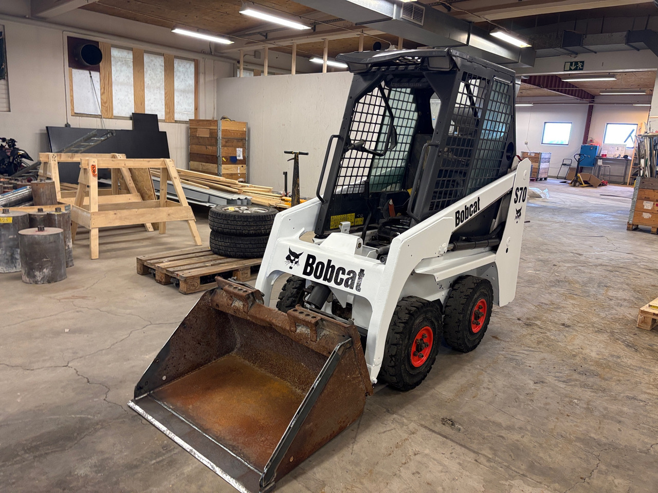 Bobcat S70 - Utovarivač točkaš: slika 1 Bobcat S70 - Utovarivač točkaš: slika 1