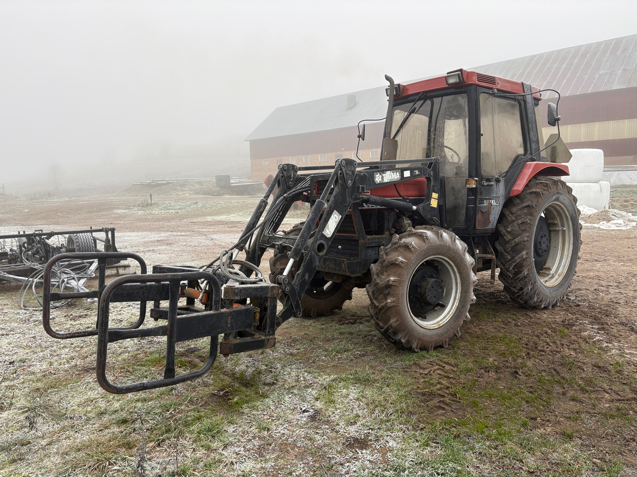 Case 685XL - Traktor: slika 1 Case 685XL - Traktor: slika 1