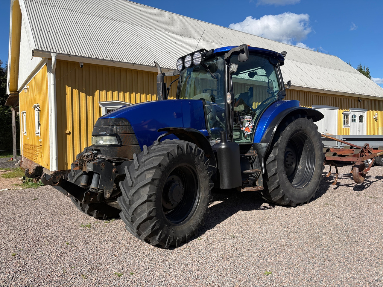 Case IH Maxxum 115 X-line - Traktor: slika 1 Case IH Maxxum 115 X-line - Traktor: slika 1