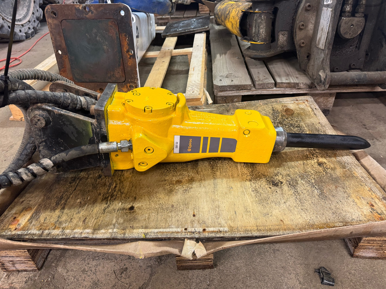 Epiroc SB 52 - Građevinska oprema: slika 1 Epiroc SB 52 - Građevinska oprema: slika 1