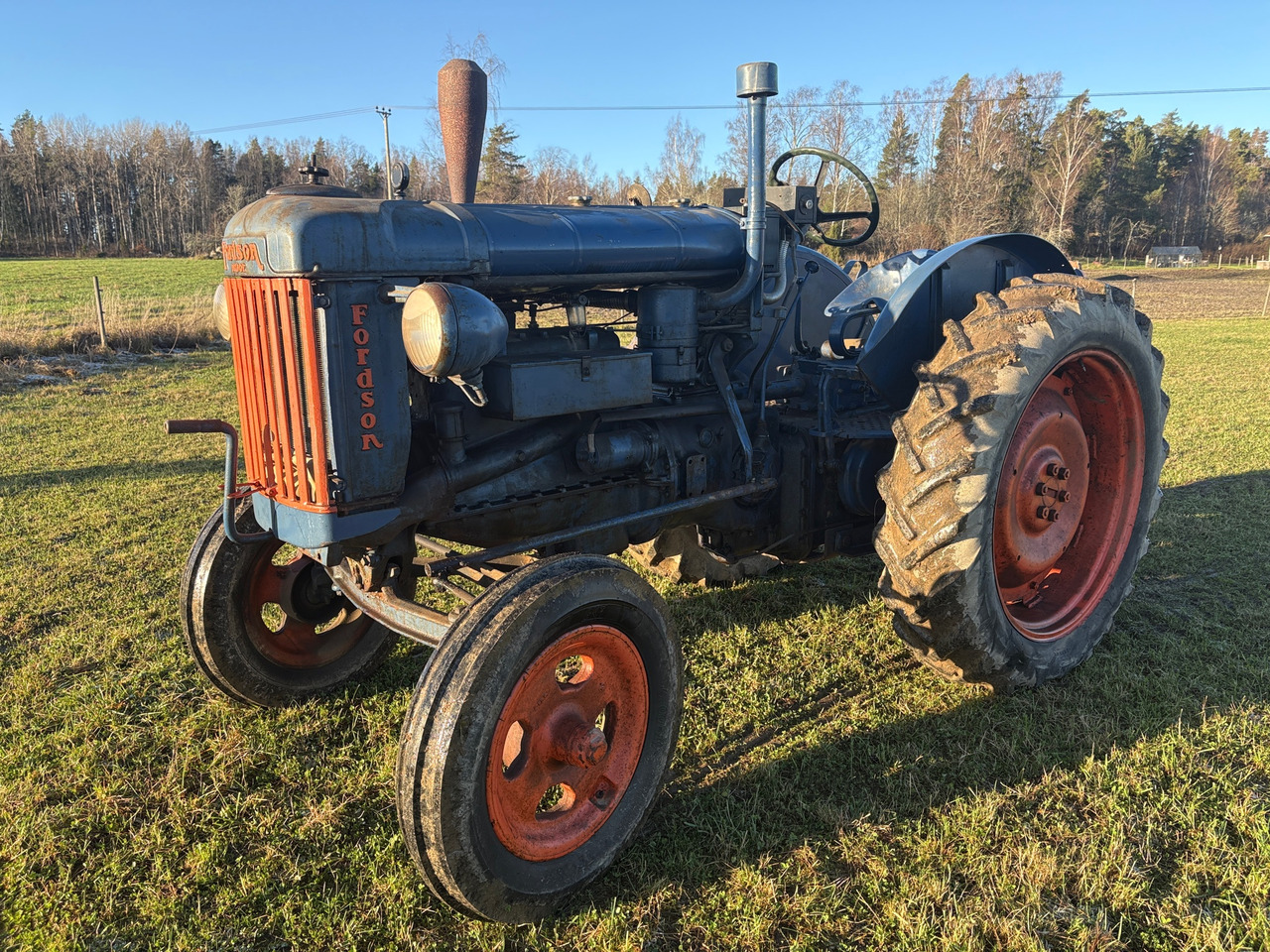Fordson Major N27 - Traktor: slika 1 Fordson Major N27 - Traktor: slika 1