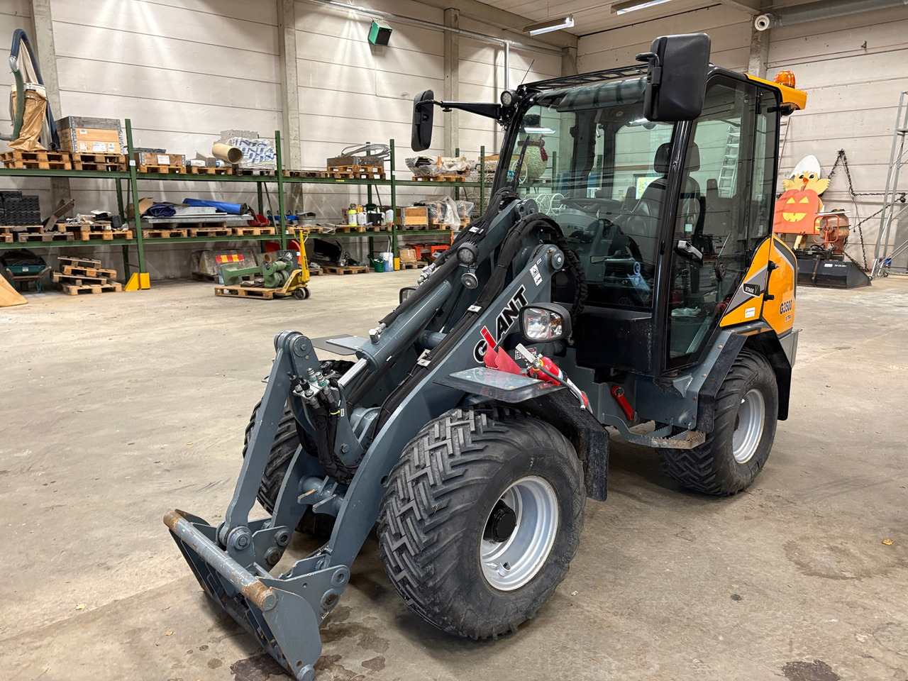 Giant G3500 X-TRA - Utovarivač točkaš: slika 1 Giant G3500 X-TRA - Utovarivač točkaš: slika 1