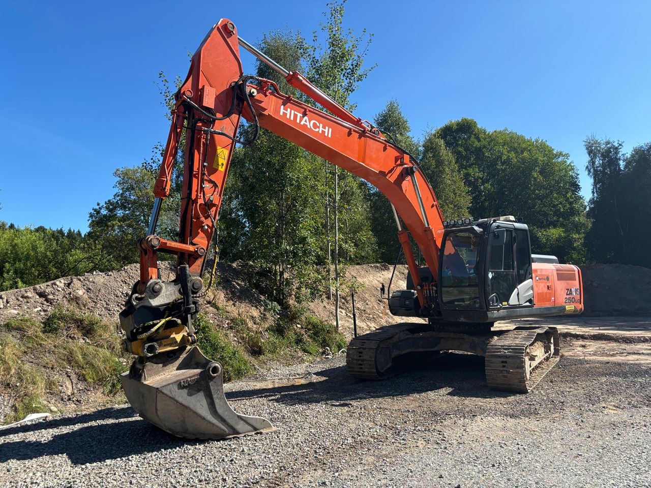 Hitachi ZX 250LC-5B - Bager: slika 1 Hitachi ZX 250LC-5B - Bager: slika 1