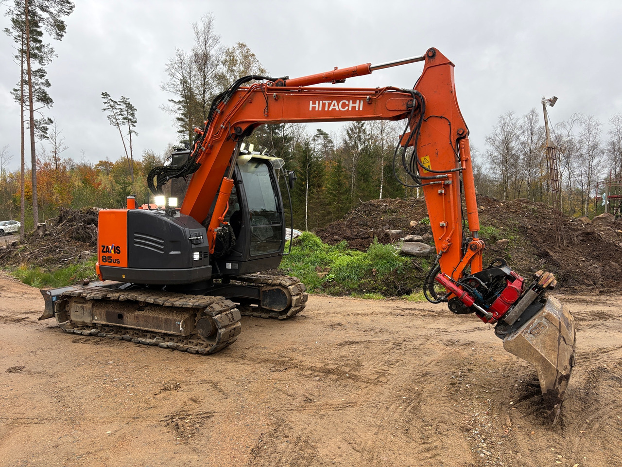 Hitachi ZX85US-5A - Bager: slika 1 Hitachi ZX85US-5A - Bager: slika 1