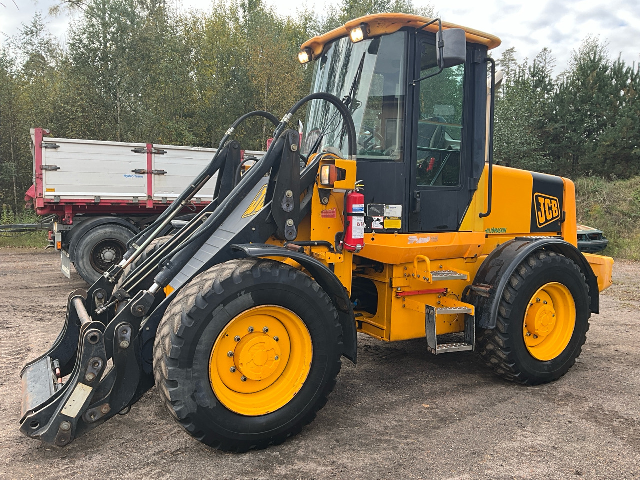 JCB 411 - Utovarivač točkaš: slika 1 JCB 411 - Utovarivač točkaš: slika 1