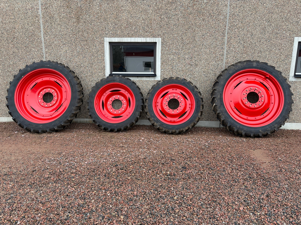 Kleber 300/95R52 // 270/95R38 - Guma za Poljoprivredna mašina: slika 1 Kleber 300/95R52 // 270/95R38 - Guma za Poljoprivredna mašina: slika 1