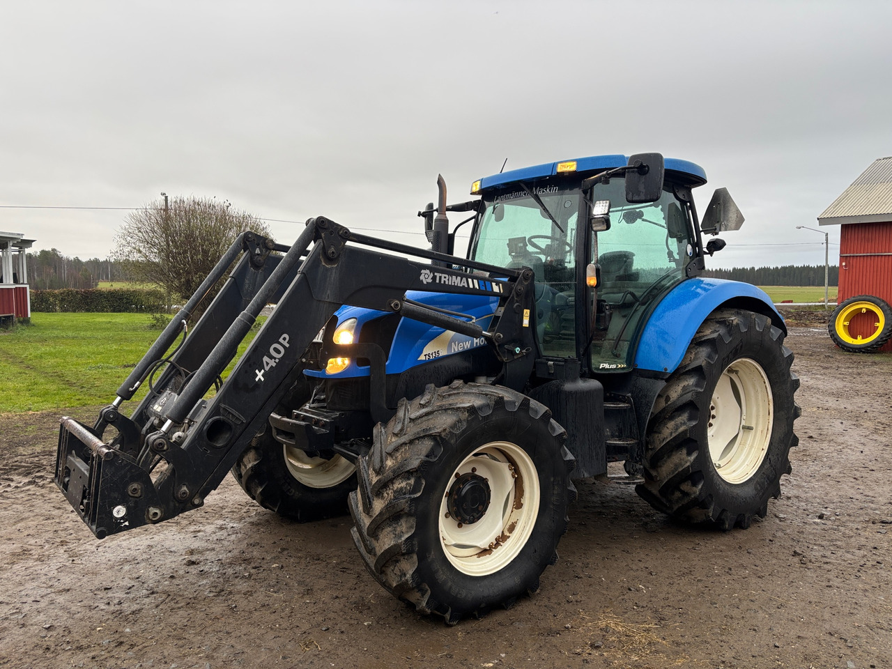 New Holland TS135A - Traktor: slika 1 New Holland TS135A - Traktor: slika 1