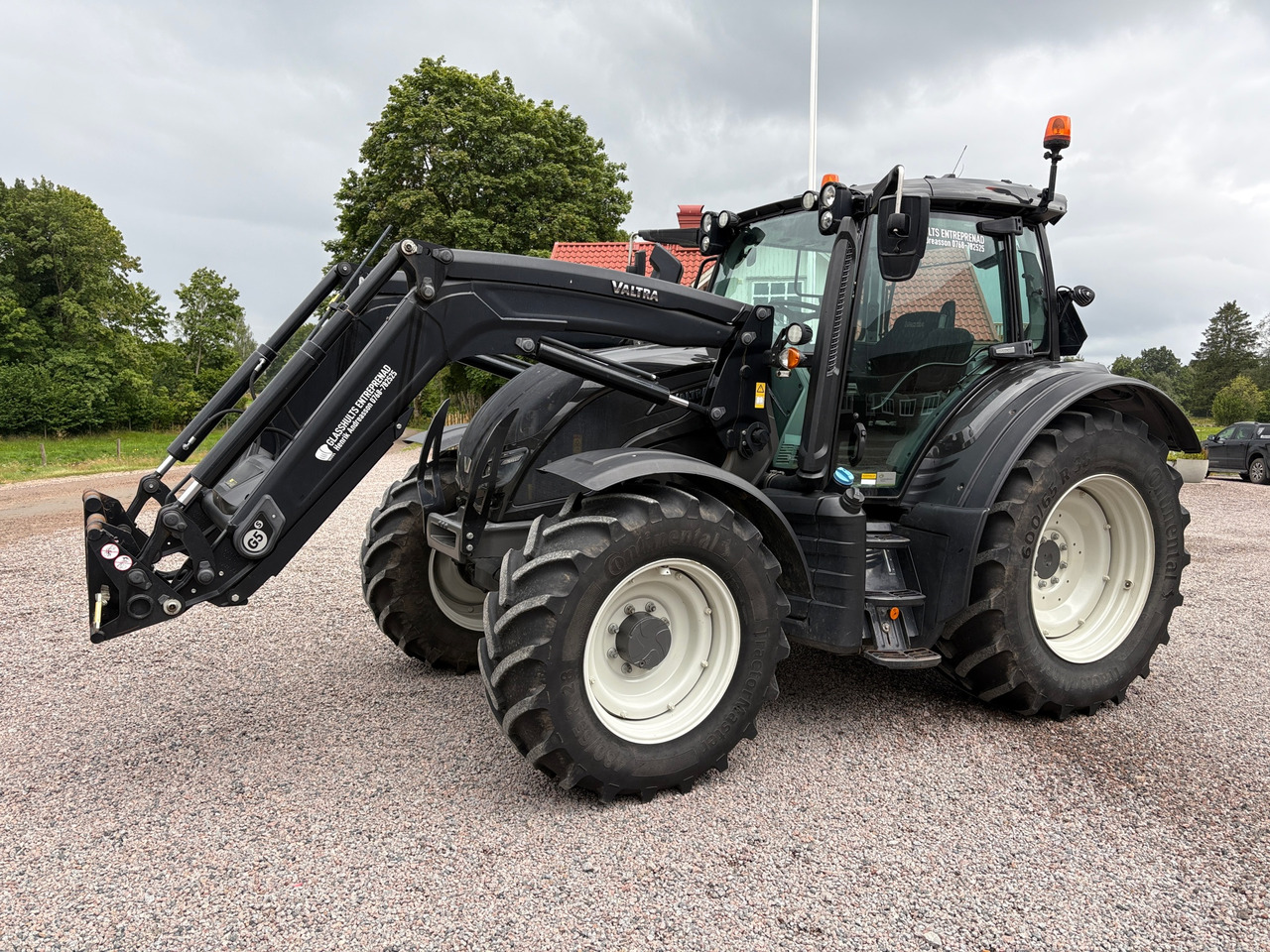 Valtra N154 - Traktor: slika 1 Valtra N154 - Traktor: slika 1