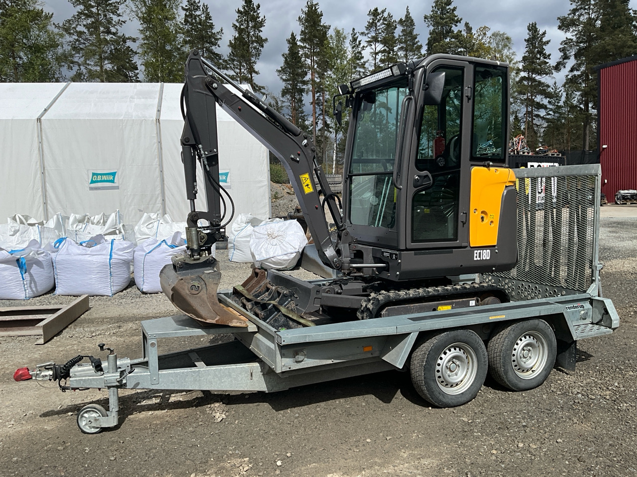 Volvo EC18D - Bager: slika 1 Volvo EC18D - Bager: slika 1