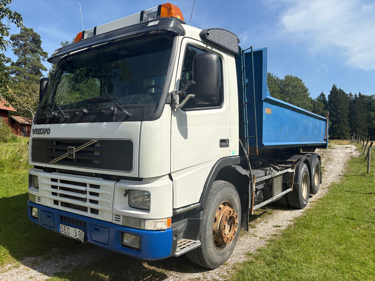 Volvo FM12 - Kamion sa tovarnim sandukom: slika 1 Volvo FM12 - Kamion sa tovarnim sandukom: slika 1
