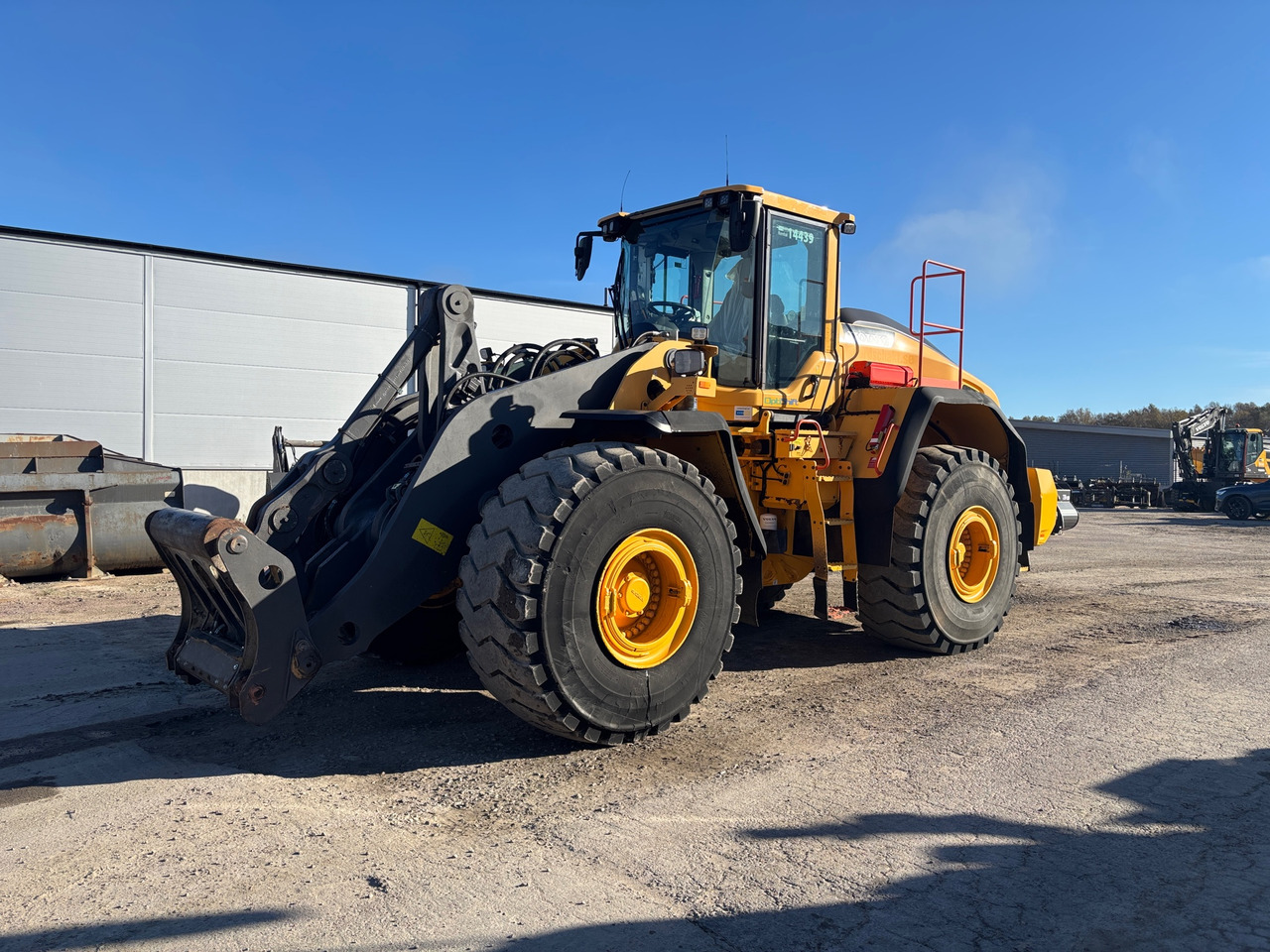 Volvo L220H - Utovarivač točkaš: slika 1 Volvo L220H - Utovarivač točkaš: slika 1