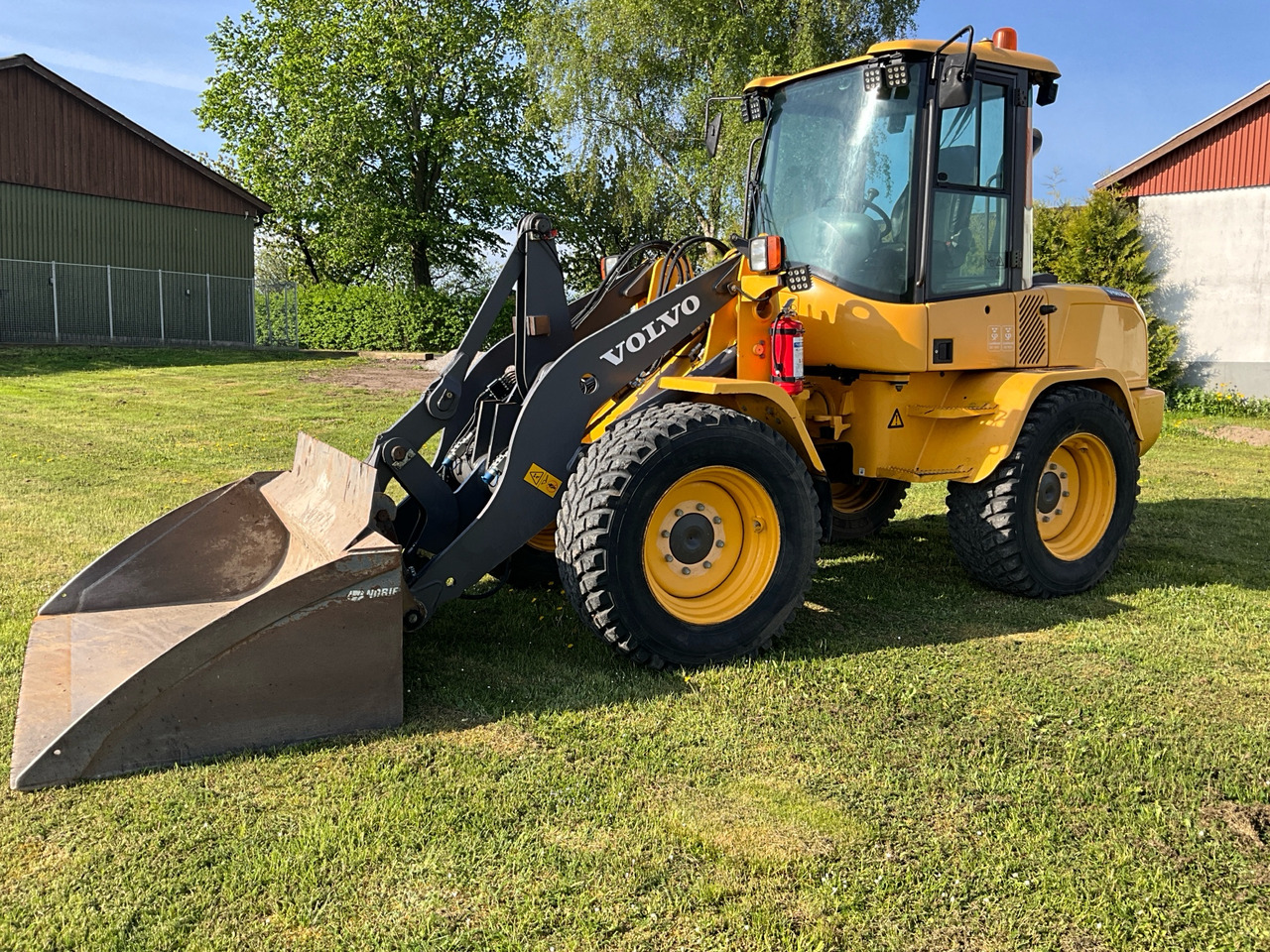 Volvo L35G - Utovarivač točkaš: slika 1 Volvo L35G - Utovarivač točkaš: slika 1