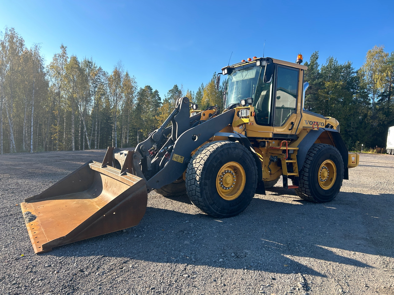 Volvo L70F - Utovarivač točkaš: slika 1 Volvo L70F - Utovarivač točkaš: slika 1