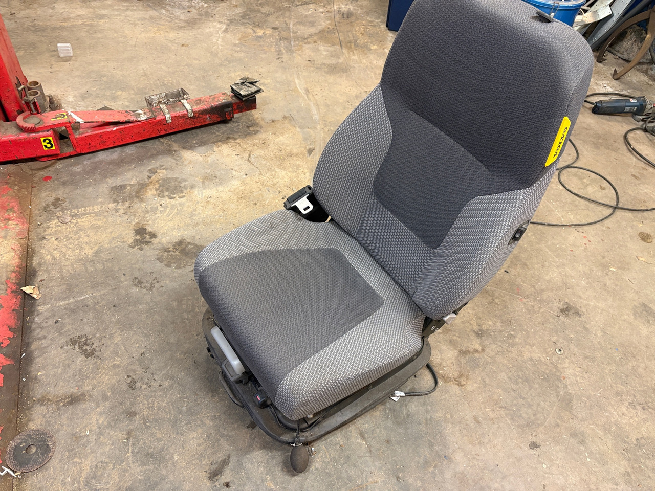 Volvo L90 - Građevinska oprema: slika 1 Volvo L90 - Građevinska oprema: slika 1