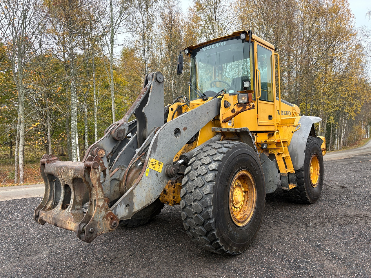 Volvo L90E - Utovarivač točkaš: slika 1 Volvo L90E - Utovarivač točkaš: slika 1