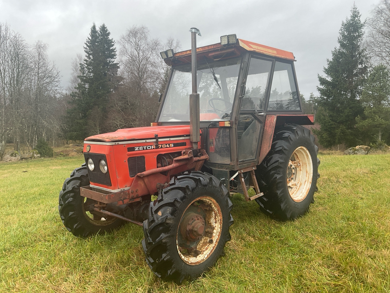 Zetor 7045 - Traktor: slika 1 Zetor 7045 - Traktor: slika 1