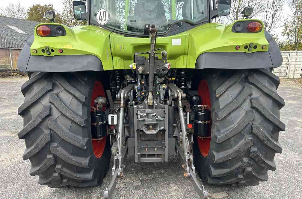 Claas Arion 640 cis, lucht, frontlader - Traktor: slika 3 Claas Arion 640 cis, lucht, frontlader - Traktor: slika 3