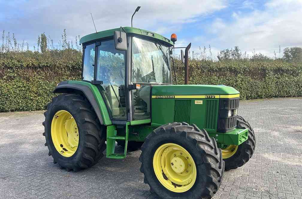John Deere 6110 - Traktor: slika 4 John Deere 6110 - Traktor: slika 4