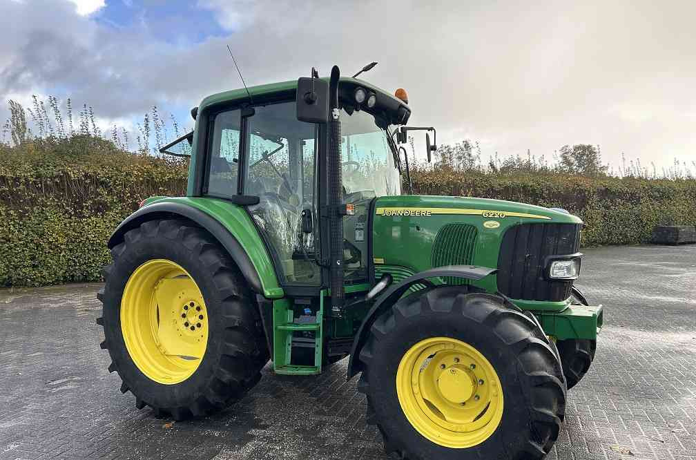John Deere 6220 premium, 7500 uur MARGEPRIJS - Traktor: slika 4 John Deere 6220 premium, 7500 uur MARGEPRIJS - Traktor: slika 4