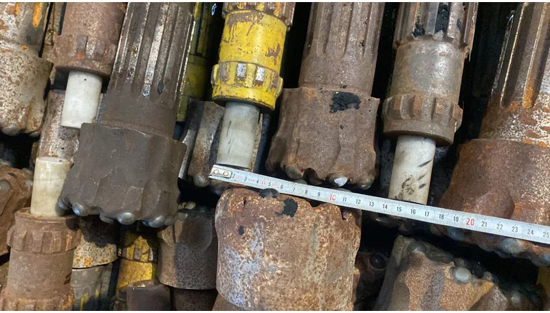 Diversen Sandvik Atlas copco Halco Drill Head rock bit 3.5 and 4 inch - Veliki kamon za bušenje: slika 2 Diversen Sandvik Atlas copco Halco Drill Head rock bit 3.5 and 4 inch - Veliki kamon za bušenje: slika 2