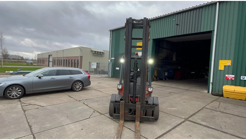 Linde H35T Linde H35 T - Gasni viljuškar: slika 3 Linde H35T Linde H35 T - Gasni viljuškar: slika 3