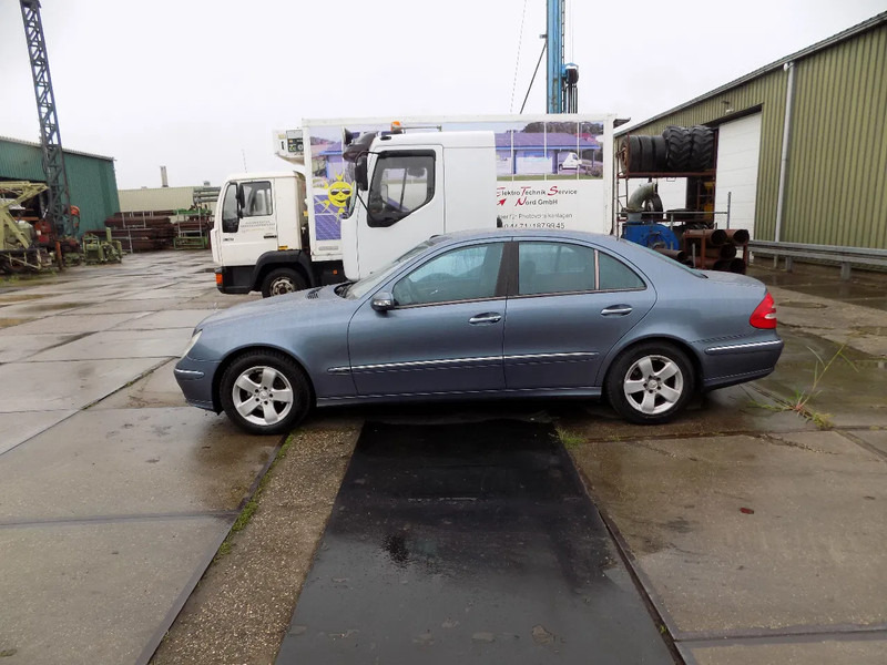 Mercedes-Benz E-Klasse 320 CDI sedan avantgarde - Automobil: slika 5 Mercedes-Benz E-Klasse 320 CDI sedan avantgarde - Automobil: slika 5