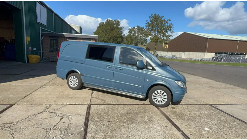 Mercedes-Benz Vito Vito 120 V6 3.0 CDI achter deuren - Mali kombi: slika 4 Mercedes-Benz Vito Vito 120 V6 3.0 CDI achter deuren - Mali kombi: slika 4