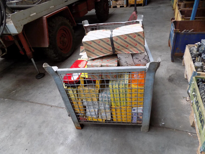 Verlichting voor truck en trailer HELLA VERLICHTING truck en trailer - Zadnja svetla: slika 4 Verlichting voor truck en trailer HELLA VERLICHTING truck en trailer - Zadnja svetla: slika 4